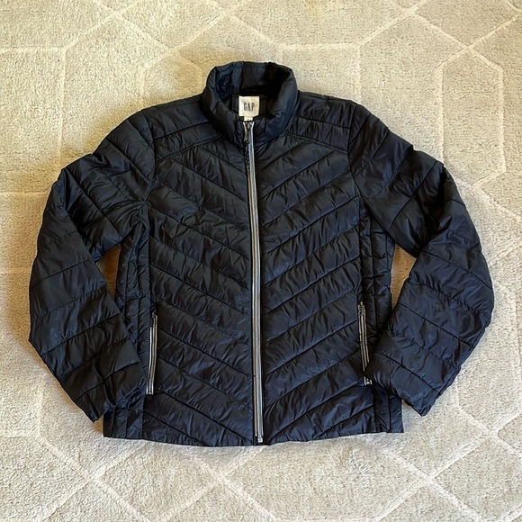GAP Jackets & Blazers - GAP Puffer Jacket